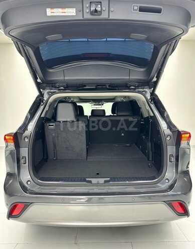 Toyota Highlander-4