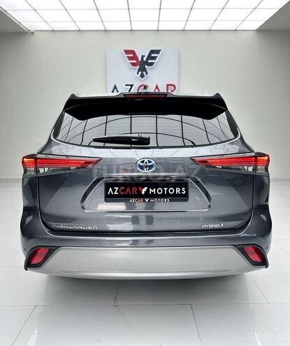 Toyota Highlander-6