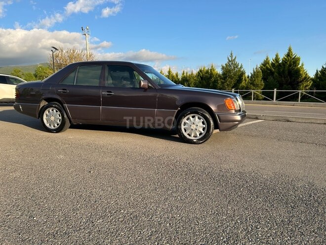 Mercedes E 200 d 1991, 634,000 km - 2.0 л - Şəki