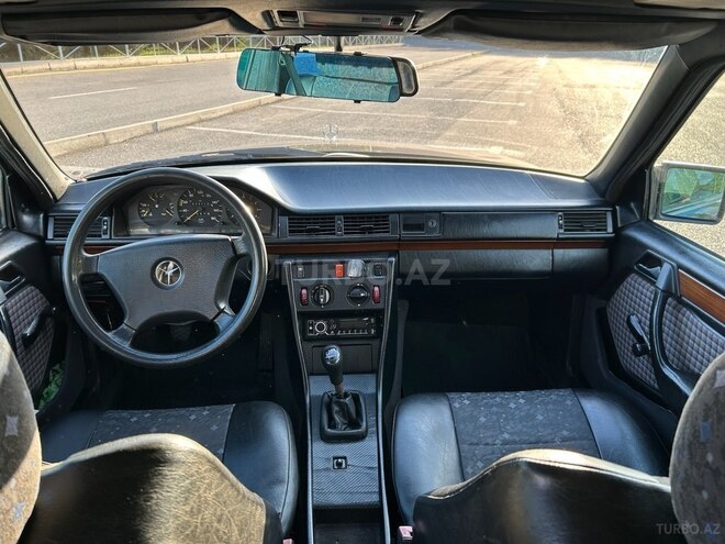 Mercedes E 200 d 1991, 634,000 km - 2.0 л - Şəki