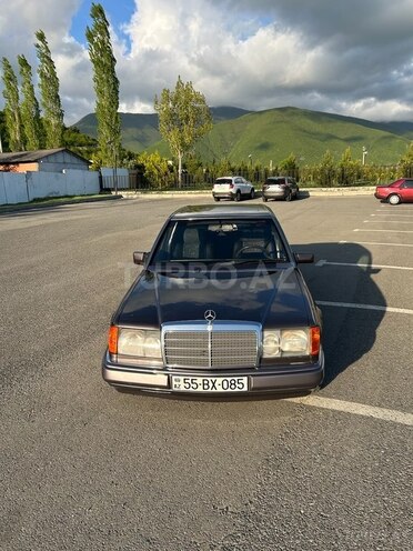 Mercedes E 200 d 1991, 634,000 km - 2.0 л - Şəki