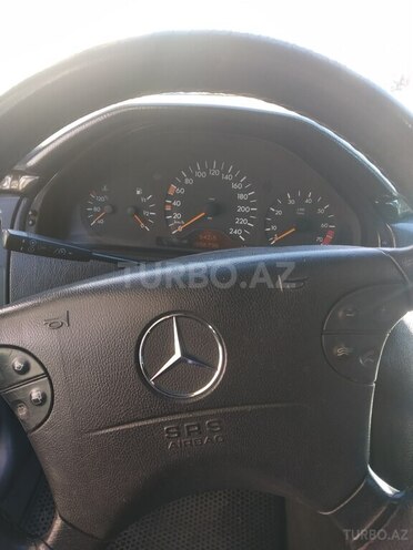 Mercedes E 240 1998, 420,000 km - 2.4 l - Şəki
