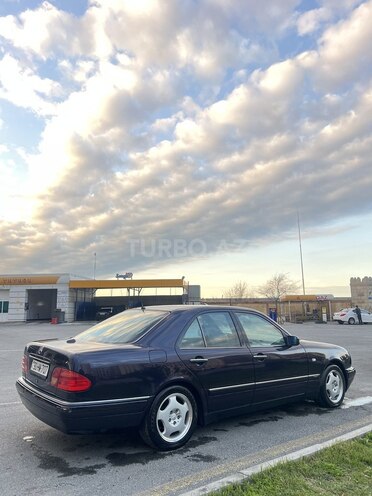 Mercedes E 200 1996, 208,168 km - 2.0 l - Sumqayıt
