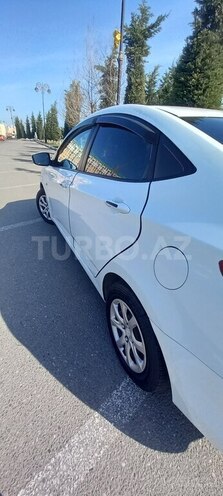 Hyundai Accent 2011, 225,000 km - 1.6 l - Bakı