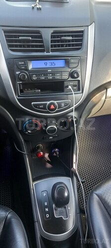 Hyundai Accent 2011, 225,000 km - 1.6 l - Bakı
