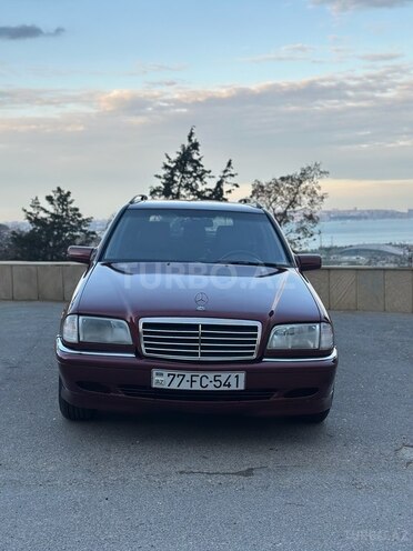 Mercedes C 200 2001, 290,000 km - 2.0 л - Bakı