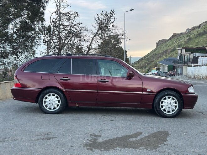 Mercedes C 200 2001, 290,000 km - 2.0 л - Bakı