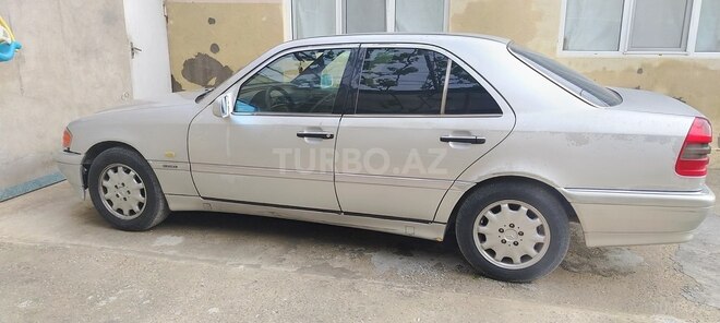 Mercedes C 180 1995, 380,000 km - 1.8 l - Bakı