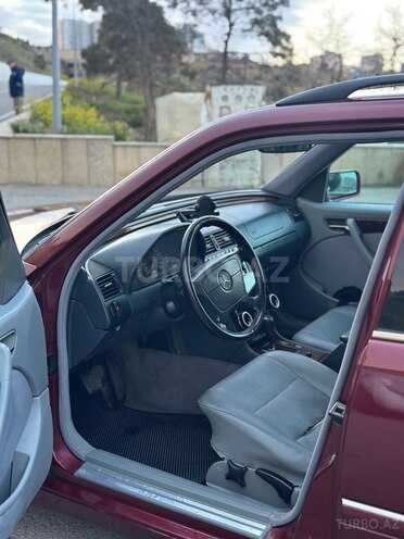 Mercedes C 200 2001, 290,000 km - 2.0 л - Bakı