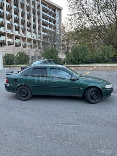 Opel Vectra 1997, 350,000 km - 1.8 л - Bakı