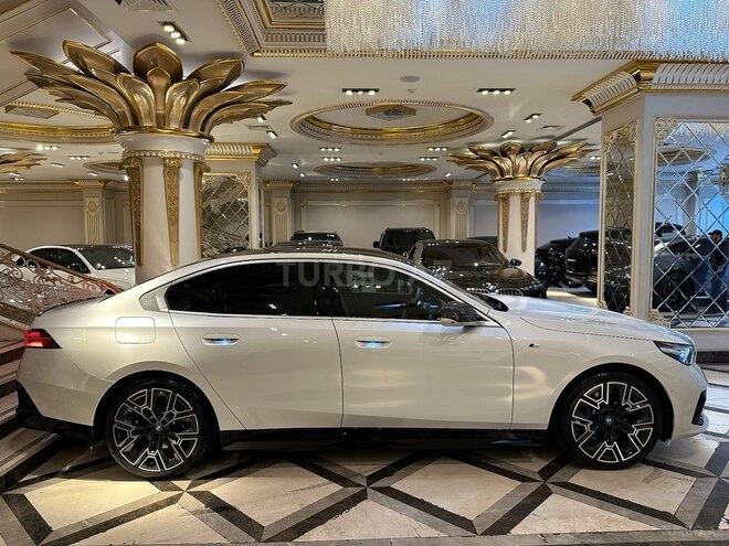 BMW 530e 2023, 1,500 km - 2.0 l - Bakı