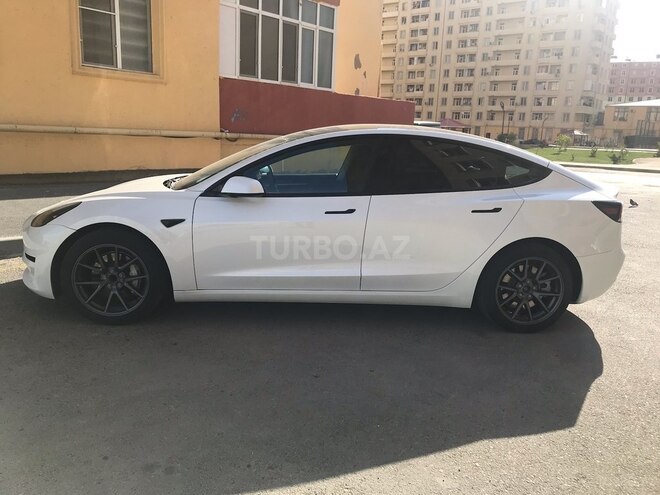 Tesla Model 3 2023, 22,000 km - 0.0 l - Bakı