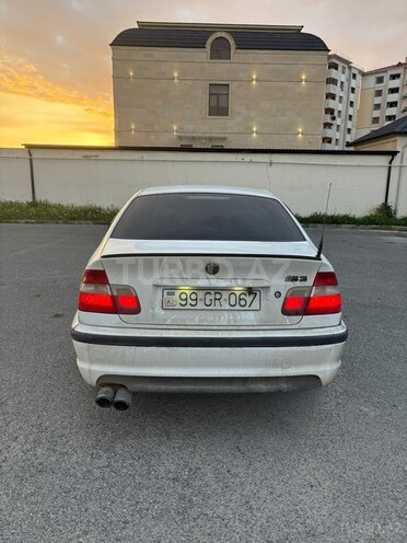 BMW 318 2002, 203,000 km - 2.0 l - Sumqayıt