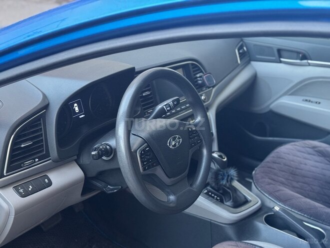 Hyundai Elantra 2018, 122,452 km - 2.0 л - Bakı
