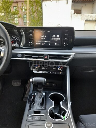 Kia K5-3