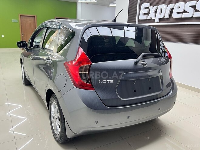 Nissan Note-8