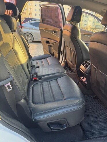 Kia Sorento-9