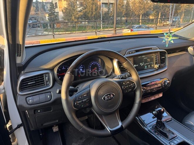 Kia Sorento-8