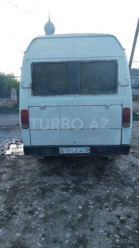 Mercedes 208 D 1988, 855,555 km - 2.5 l - Xudat