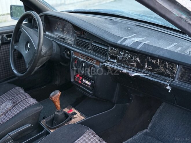Mercedes 190 1991, 270,000 km - 2.0 л - Bakı