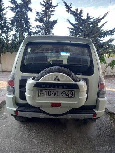 Mitsubishi Pajero 2007, 381,415 km - 3.0 л - Bakı