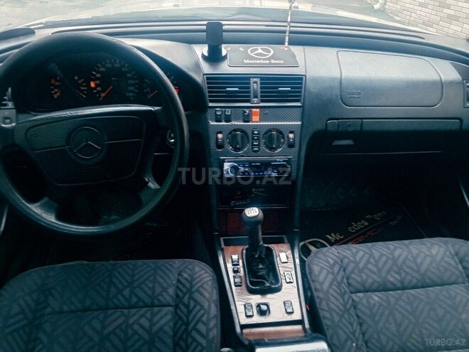 Mercedes C 200 1994, 201,641 km - 2.0 л - Ağsu
