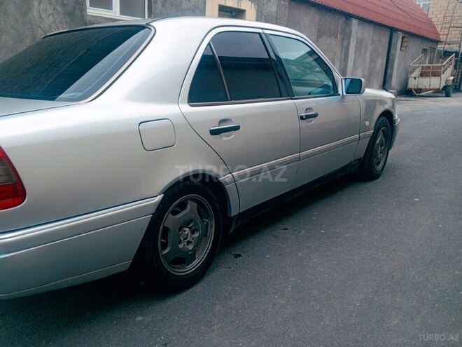 Mercedes C 200 1994, 201,641 km - 2.0 л - Ağsu
