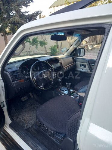 Mitsubishi Pajero 2007, 381,415 km - 3.0 л - Bakı