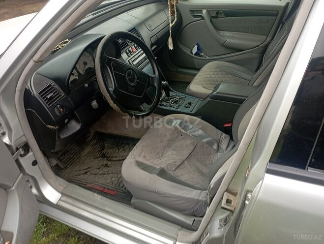 Mercedes C 240 2000, 200,000 km - 2.4 l - Balakən