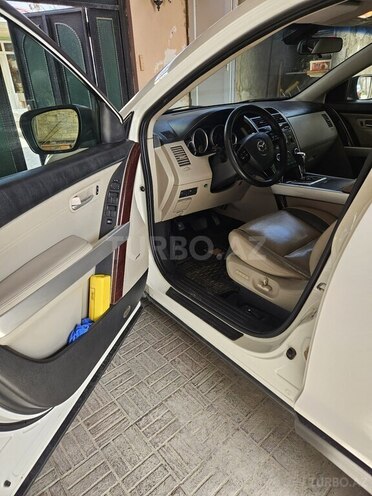 Mazda CX-9-11
