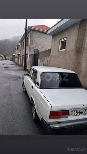 LADA (VAZ) 2107 2009, 95,000 km - 1.6 l - Qax