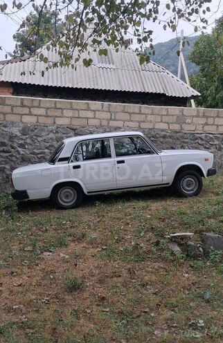 LADA (VAZ) 2107 2009, 95,000 km - 1.6 l - Qax