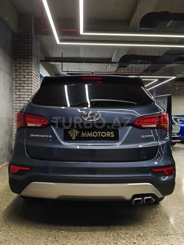 Hyundai Santa Fe-6