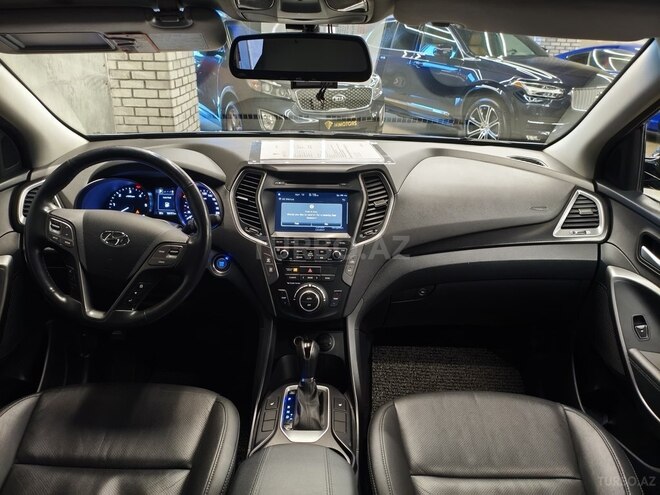 Hyundai Santa Fe-11