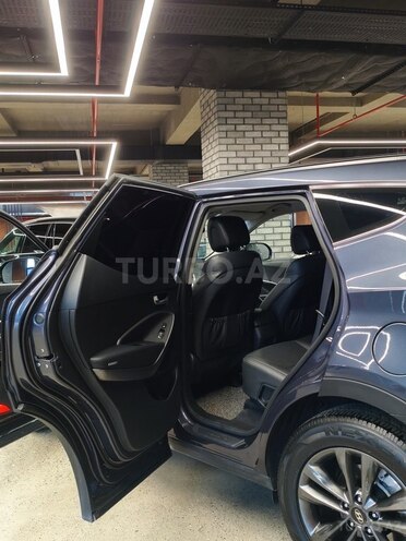 Hyundai Santa Fe-14
