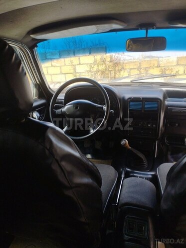 GAZ 3110 2001, 376,000 km - 2.3 l - Qusar