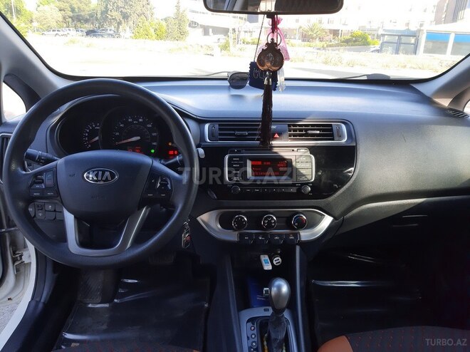 Kia Rio 2015, 232,000 km - 1.6 l - Bakı