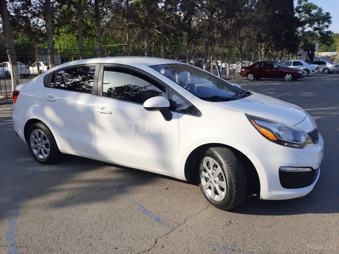 Kia Rio 2015, 232,000 km - 1.6 l - Bakı
