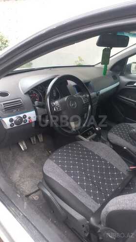Opel Astra 2006, 310,030 km - 1.3 l - Şəki