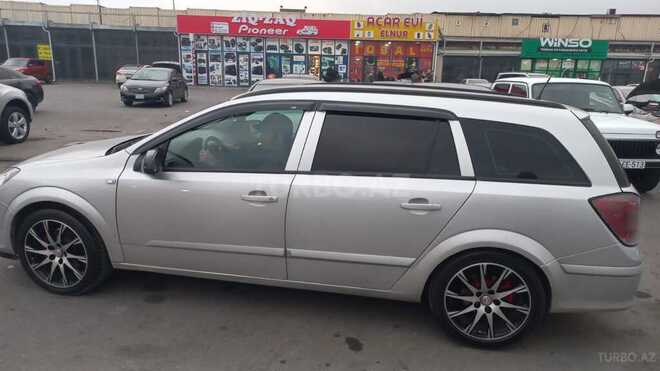 Opel Astra 2006, 310,030 km - 1.3 l - Şəki