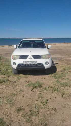 Mitsubishi L200 2007, 240,000 km - 2.4 l - Bakı