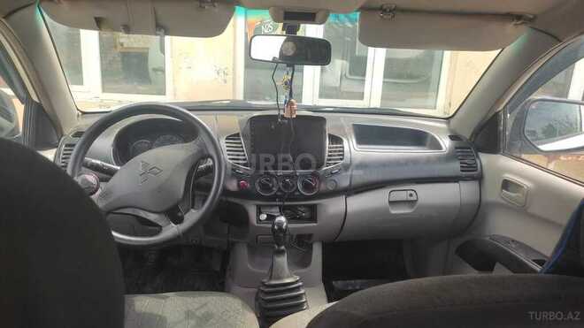 Mitsubishi L200 2007, 240,000 km - 2.4 l - Bakı