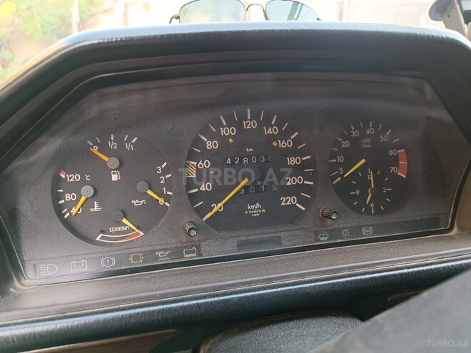 Mercedes E 230 1990, 423,000 km - 2.3 l - Bakı