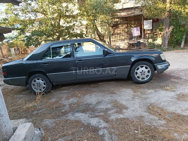 Mercedes E 230 1990, 423,000 km - 2.3 l - Bakı
