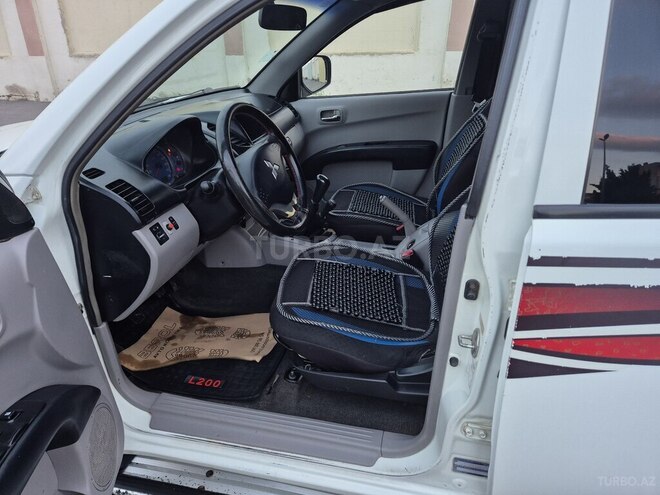 Mitsubishi L200 2007, 325,000 km - 2.5 l - Sumqayıt