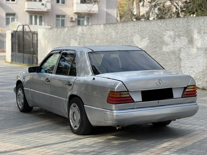 Mercedes E 230 1993, 258,741 km - 2.3 l - Sumqayıt