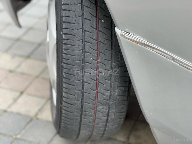 Mercedes E 230 1993, 258,741 km - 2.3 l - Sumqayıt