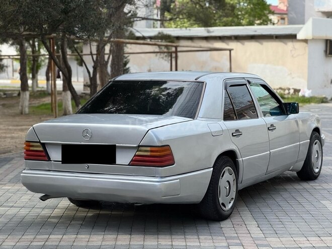 Mercedes E 230 1993, 258,741 km - 2.3 l - Sumqayıt