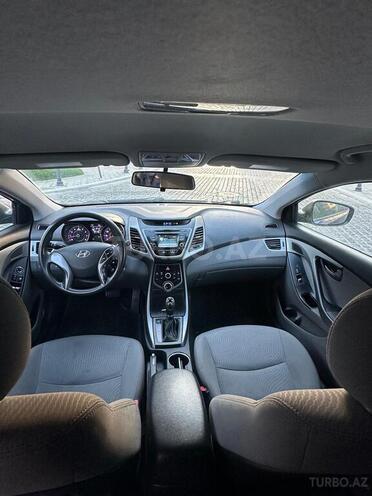 Hyundai Elantra 2015, 214,043 km - 1.8 л - Bakı