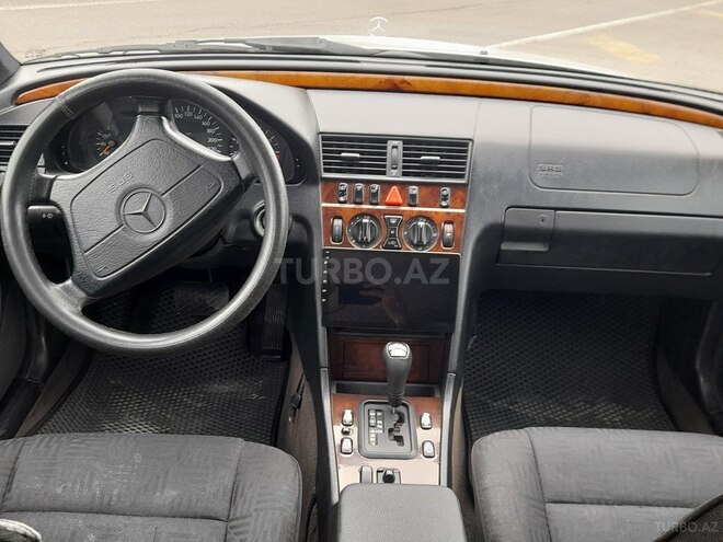 Mercedes C 200 1997, 228,000 km - 2.0 л - Bakı